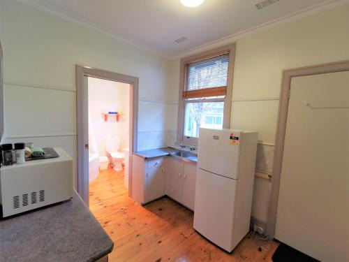 Bright Cabin | Elm Lodge Bright