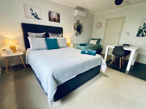 Seymour Bed & Breakfast | Emu Retreat B&B