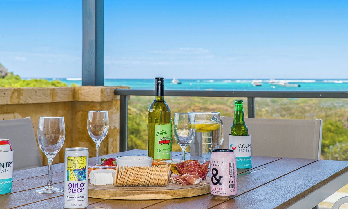Lancelin House | Endless Summer - Ocean Views, Beachfront Location.