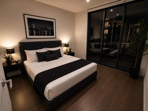 Lidcombe Apartment | Enormous Modern Retreat Gym Pool BBQ Parking Rooftop