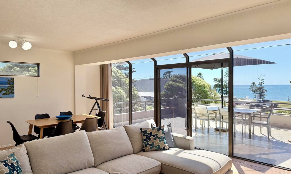 Torquay Apartment | Esplanade Elegance: 2 BR, 1 BA Apartment in Torquay, Sleeps 5