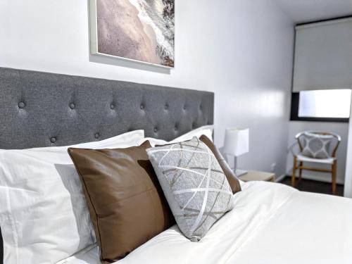 Essendon North Apartment | Essendon North with Beautiful view