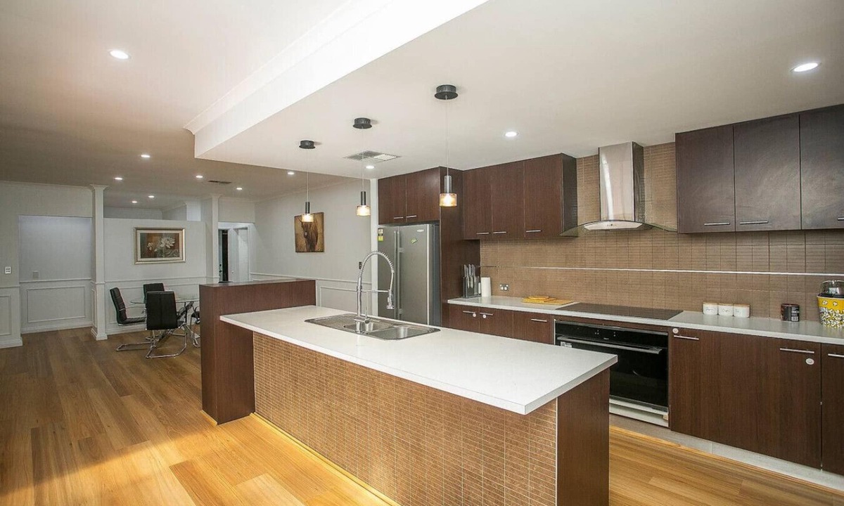 Wanneroo House | Executive Family Retreat or insurance stay