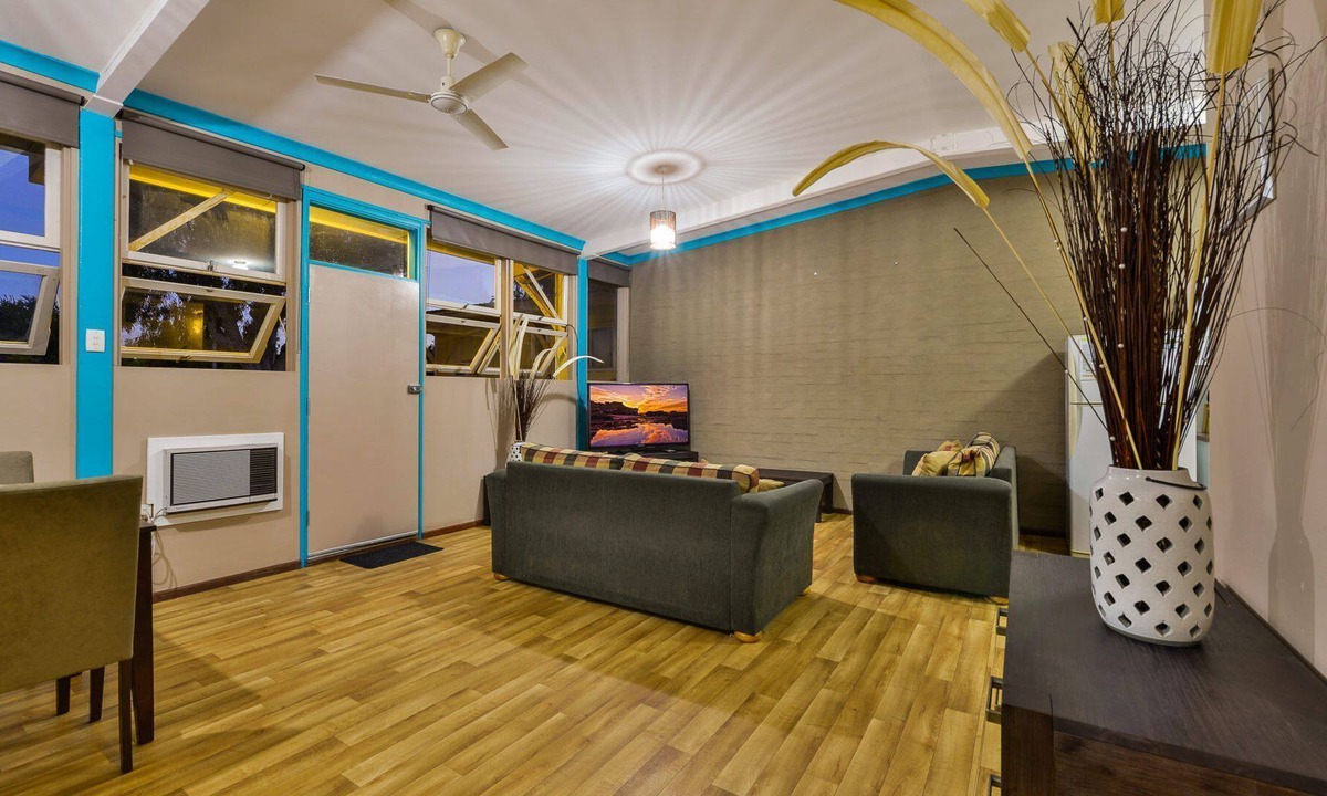 Exmouth House | Exmouth Villas Unit 37 -This Villa is Perfect for groups and families alike