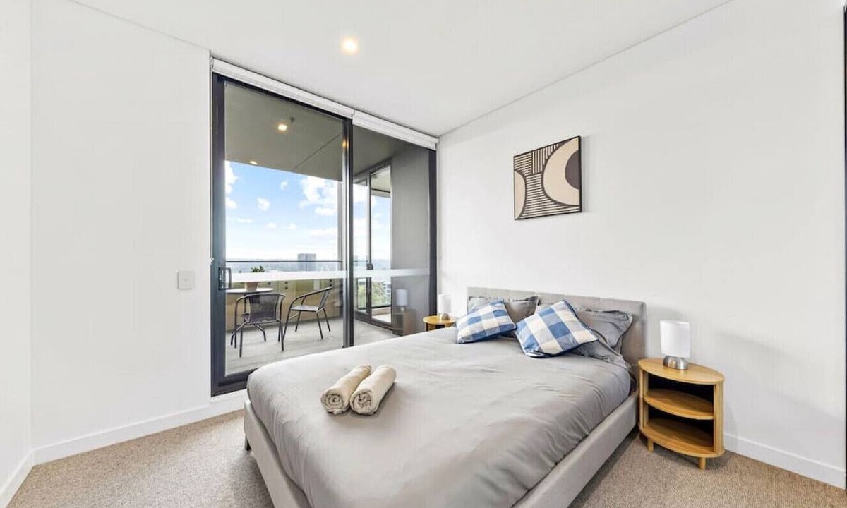 Macquarie Park Apartment | Exquisite High-End Retreat in Macquarie Park