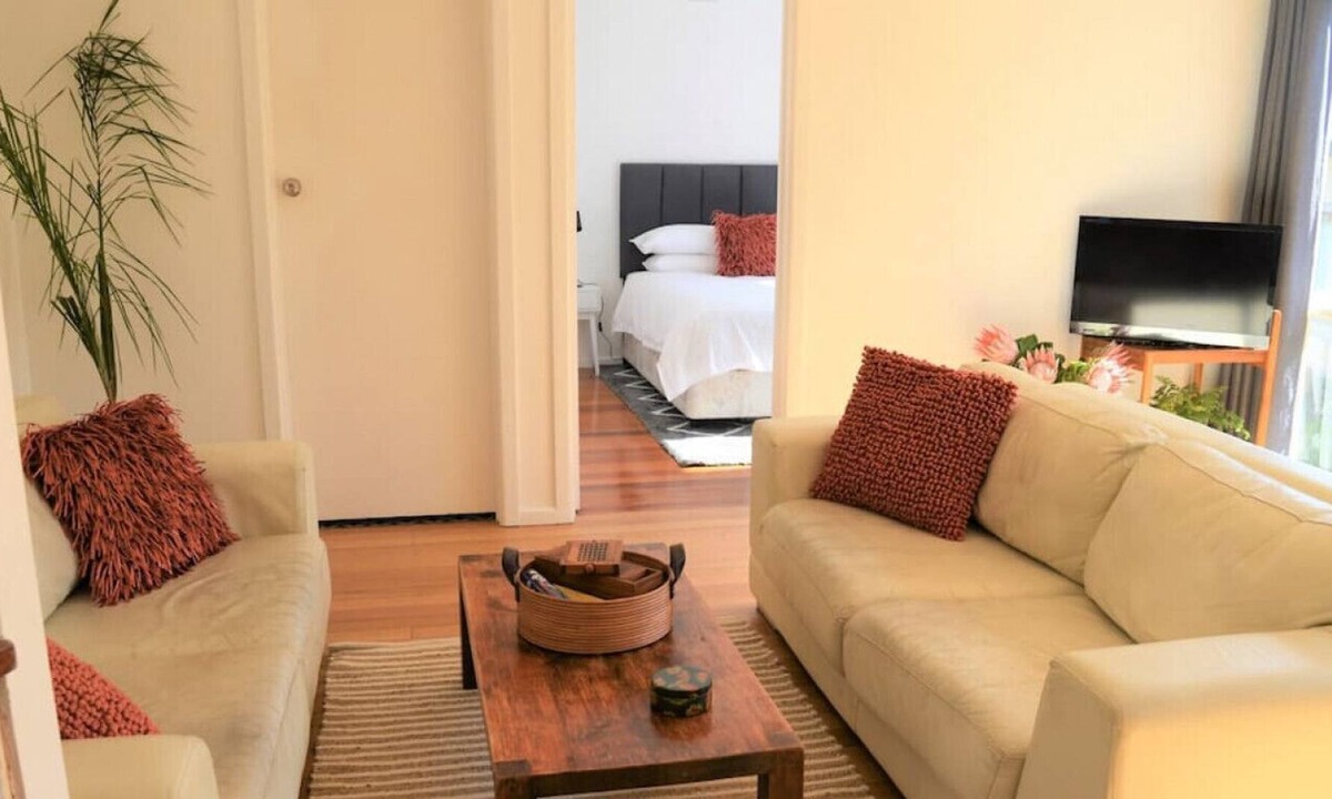 Jan Juc Apartment | F-ALE001 Alexandra Jan Juc · Self-contained Jan Juc gem close to beach