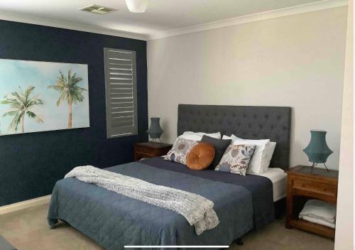 Mindarie Apartment | Fabulous 2 Bedroom Apartment Great ocean Views
