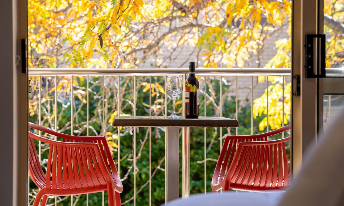 The Vines House | Fairway Retreat.