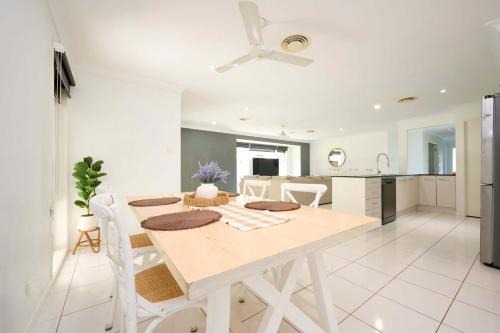 North Boambee Valley House | Family-friendly Home - Fully Fenced - Near CBD
