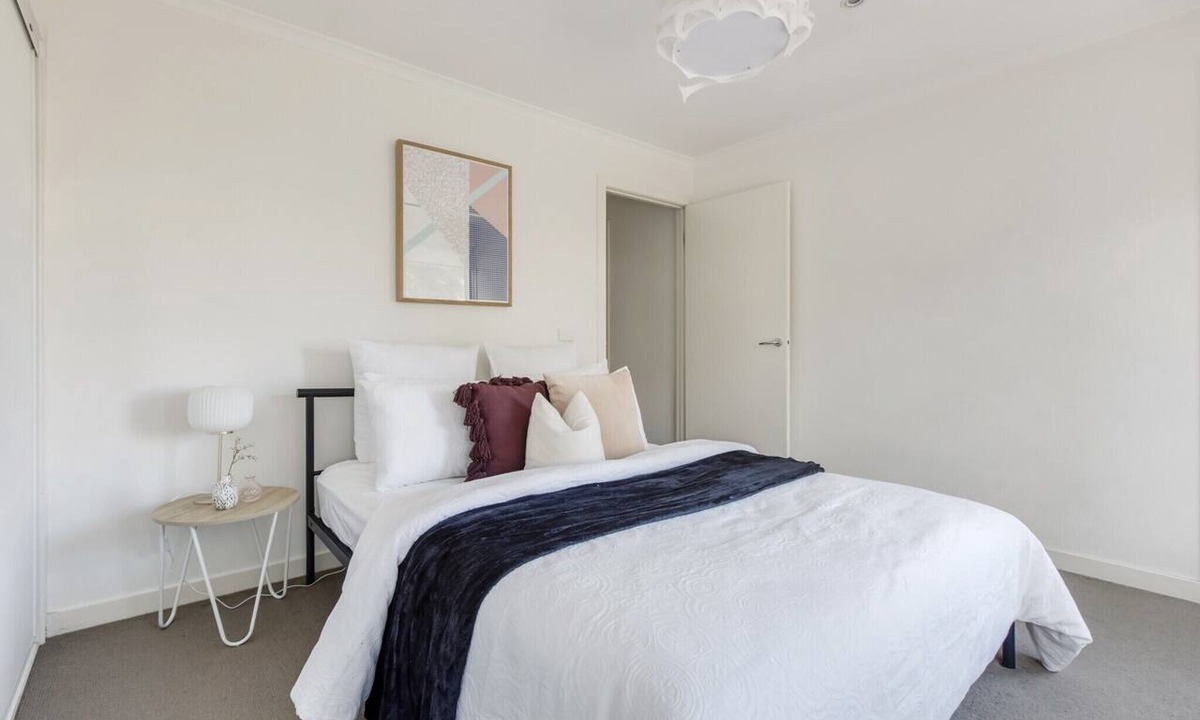 Maidstone Apartment | Family-Friendly Home with Alfresco Patio & BBQ