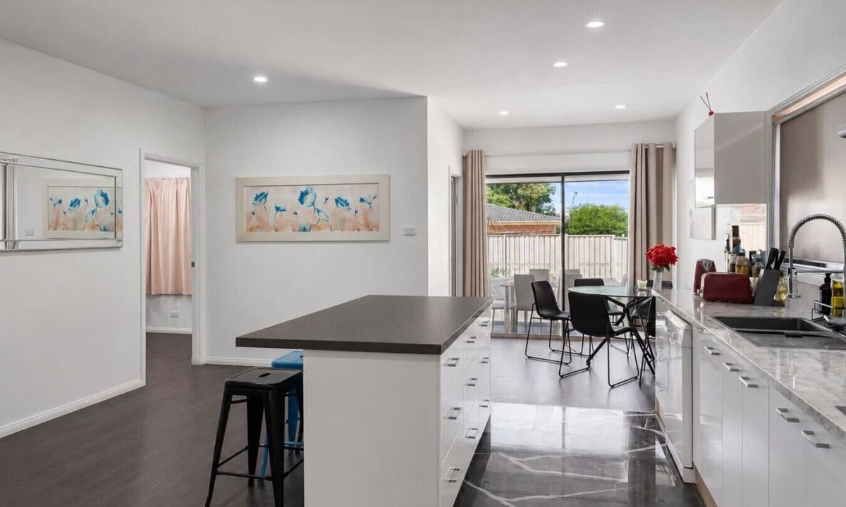 Wyong House | Family- friendly Spacious 4BDR Home Free parking