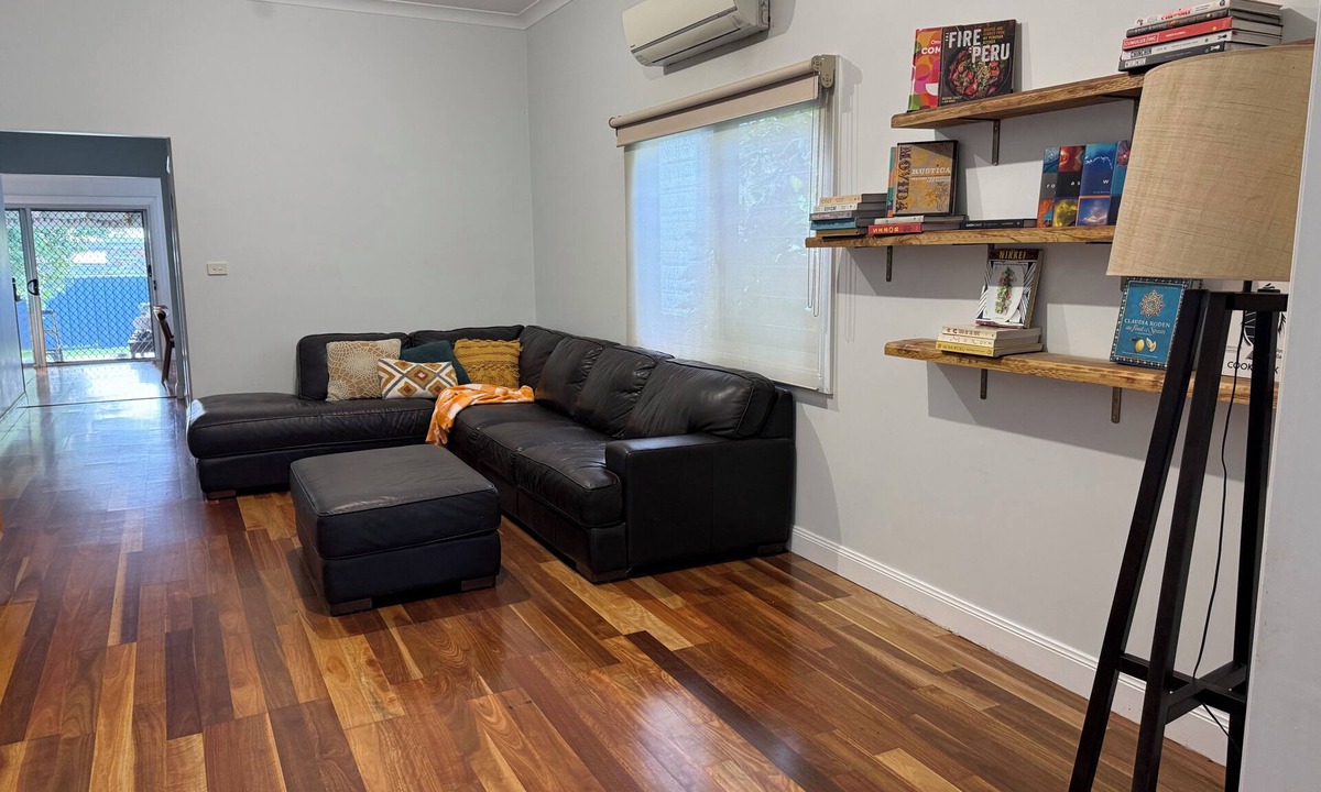 Tighes Hill House | Family home away from home in Tighes Hill, Newcastle. Pet-Friendly.