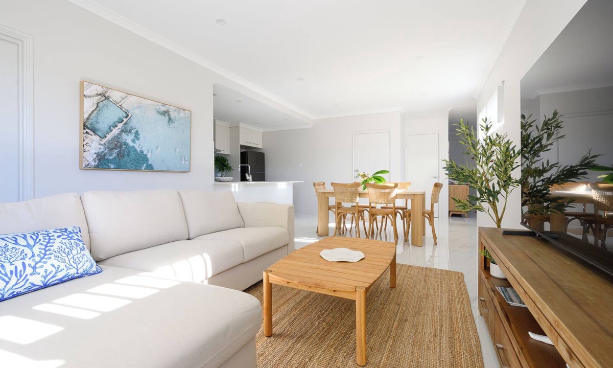 Riverton House | Family Oasis by the River in Riverton