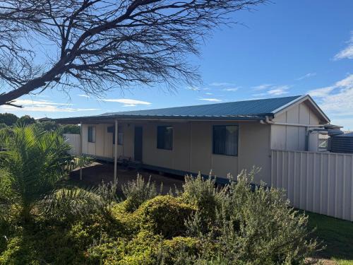 Para Wurlie House | Flahertys Retreat
