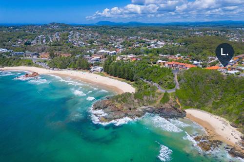 Port Macquarie Villa | Flynns Beach Retreat 3 of 3 Everard street