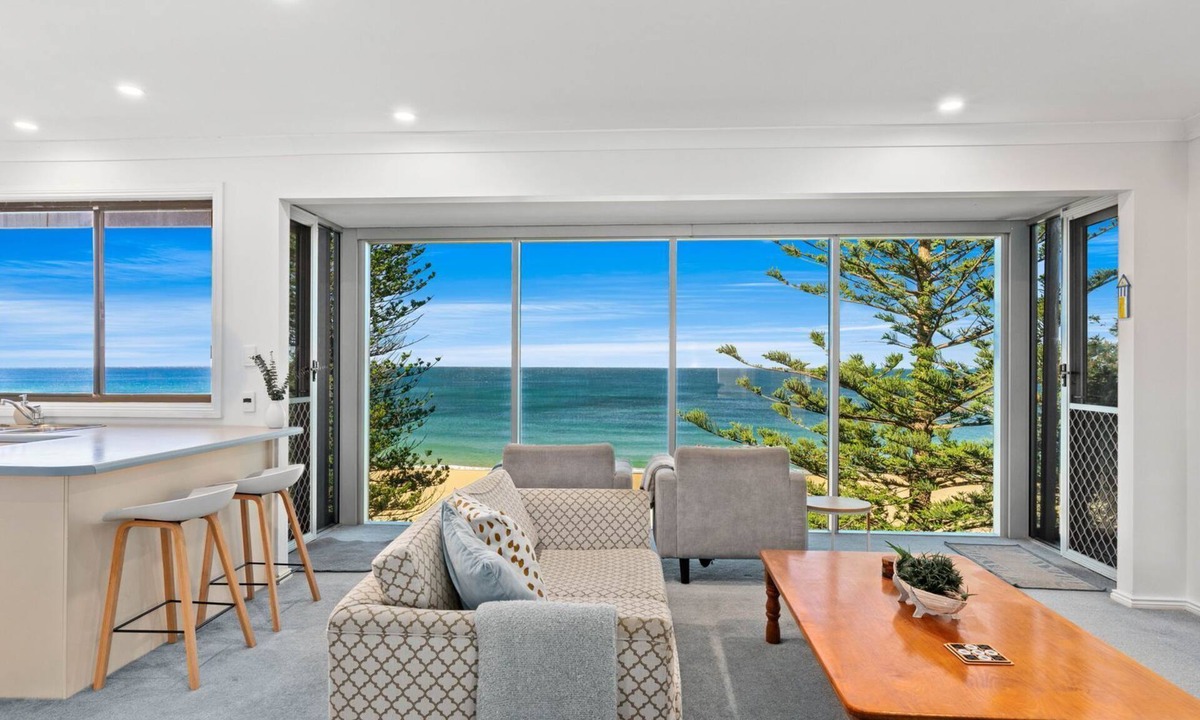 Forresters Beach Apartment | Forresters Dunes - Downstairs