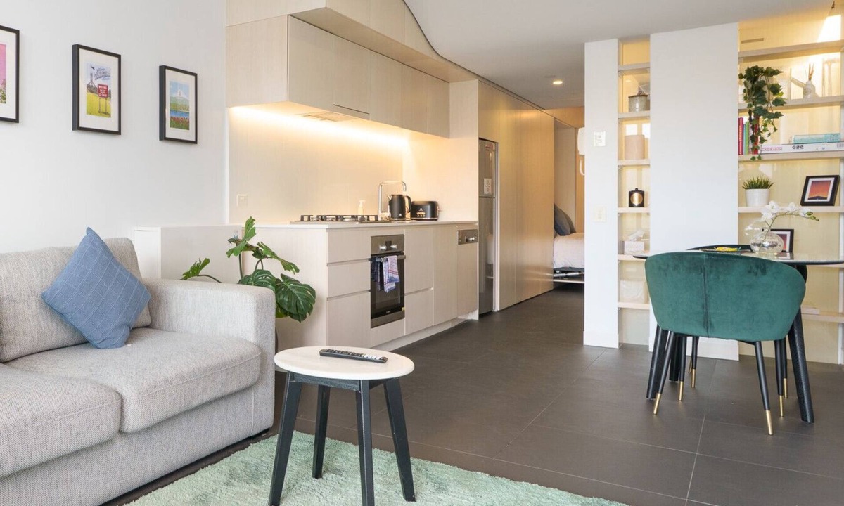 City West Apartment | Furnished Nishi Stay with Scenic Mountain Views