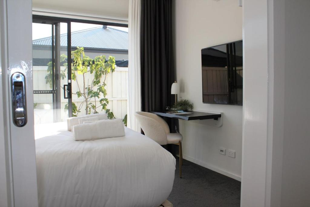 Armstrong Creek Apartment | Gateway to Great Ocean Road 10 Min to Beach