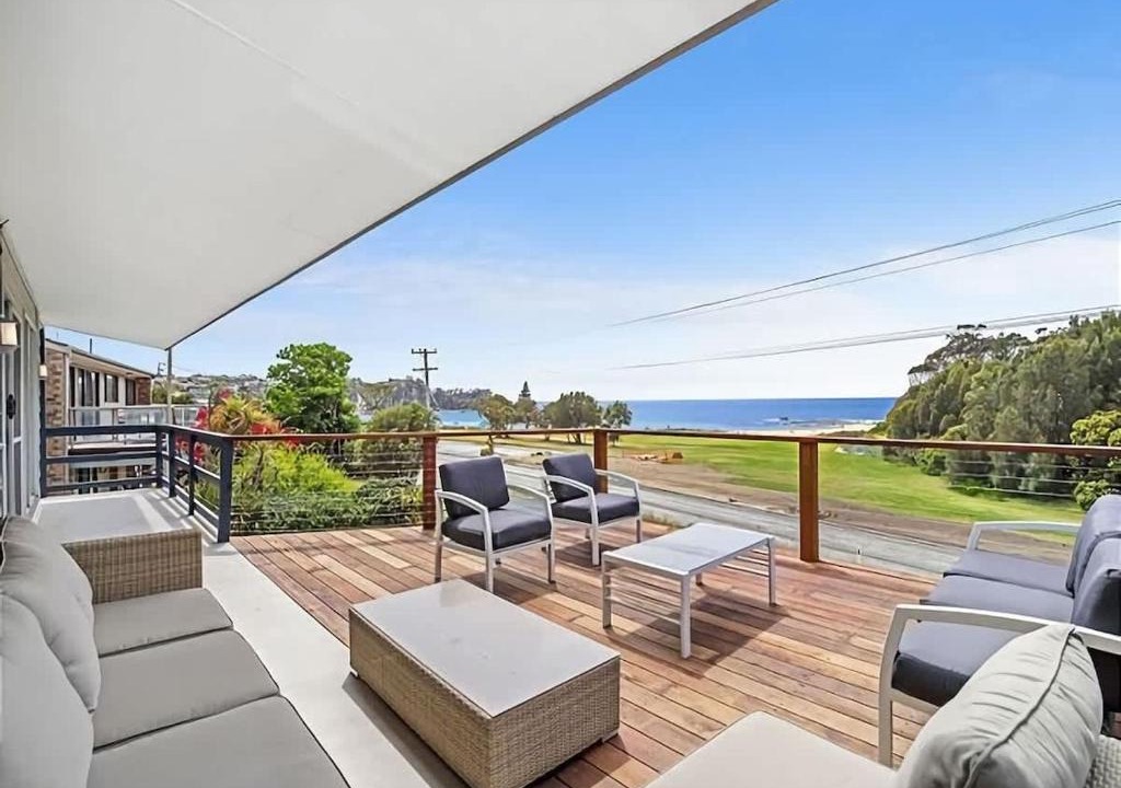 Malua Bay House | George Bass Drive 569 On The Beach Living
