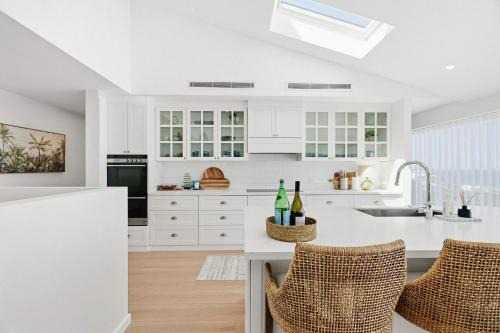 Forresters Beach House | Glass House Escape at Forresters