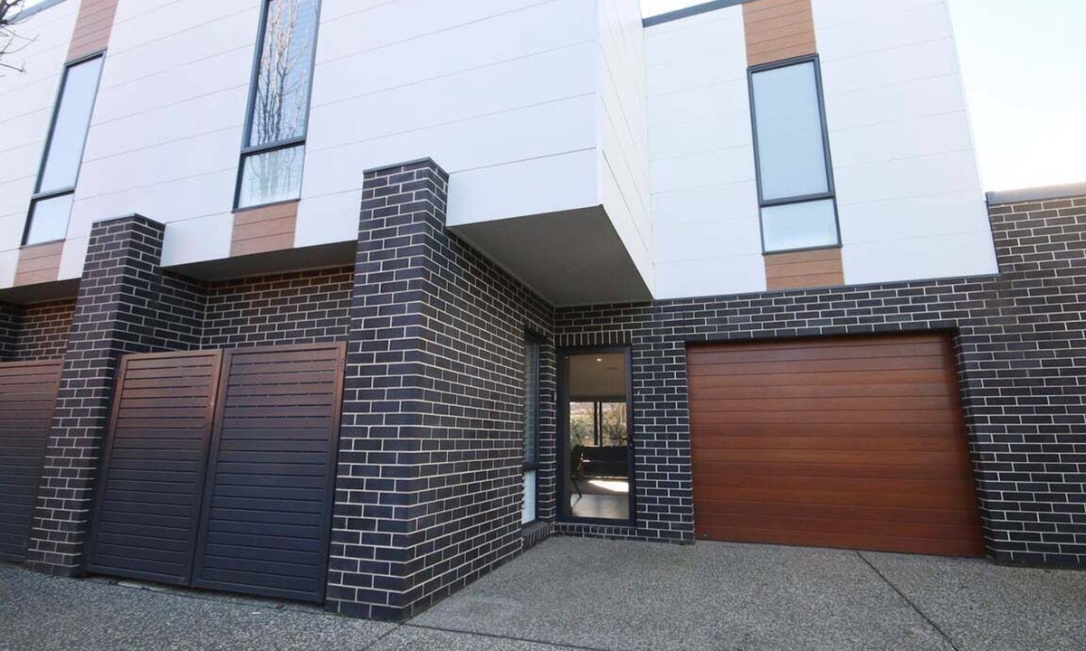 Wagga Wagga Apartment | Glen’s Fitz St Getaway - CBD Central