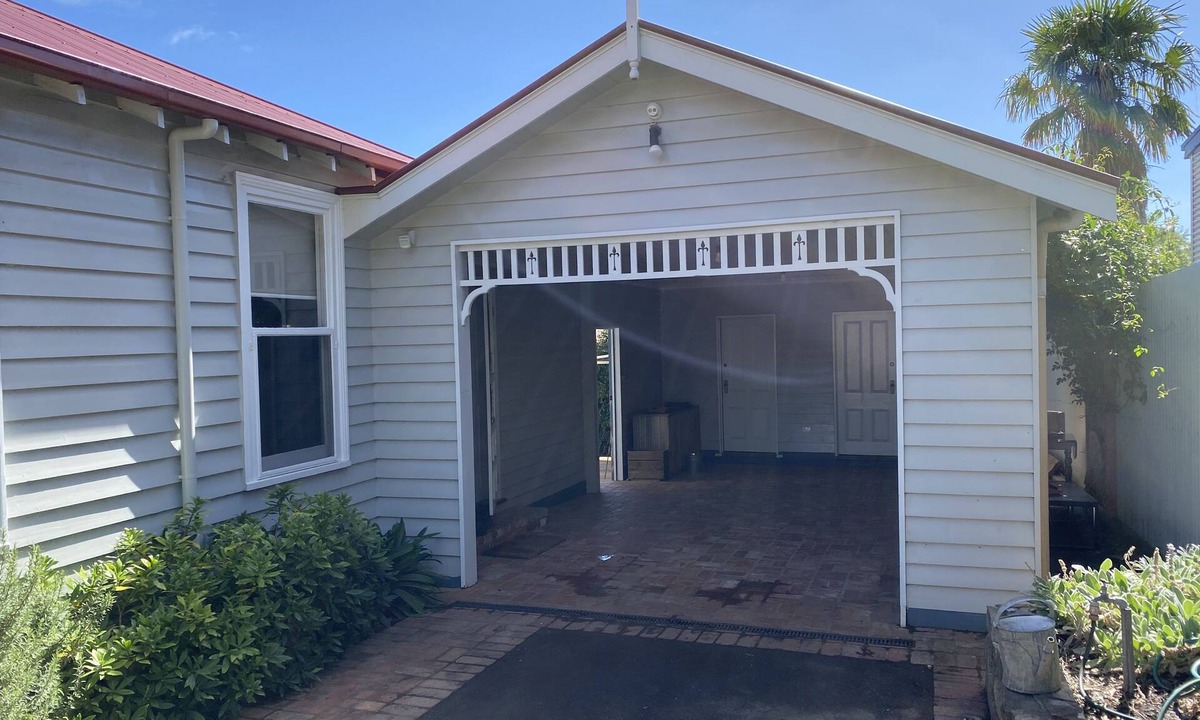 Daylesford House | Glendale Cottage ~ Perfectly located