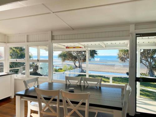 Beachmere House | Golden Sands at Beachmere