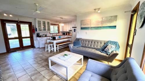 Goolwa Beach House | Goolwa Beachfront House. Pet Friendly.