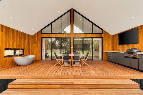 Torrumbarry House | Goolwa River Retreat