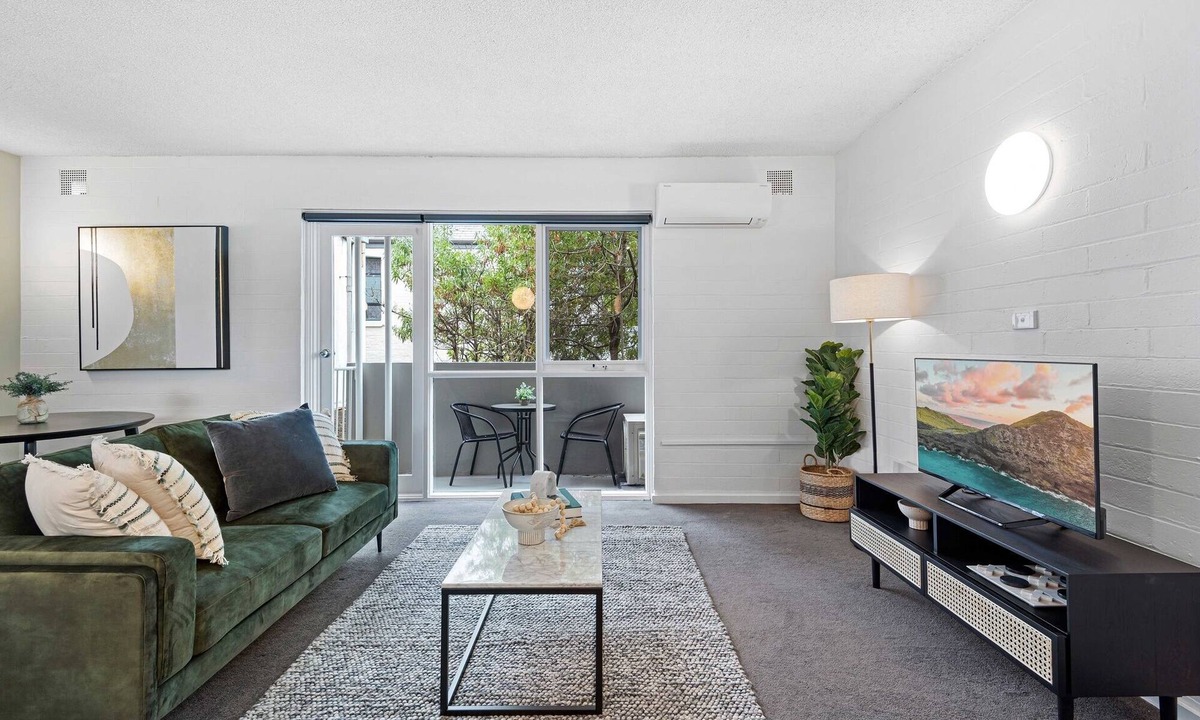 Parkville Apartment | Gorgeous 1-Bed Apartment near Melbourne Uni