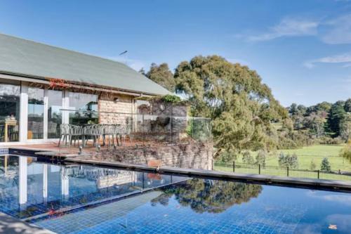 Wonga Park House | Grand Leisure Estate in Yarra Valley