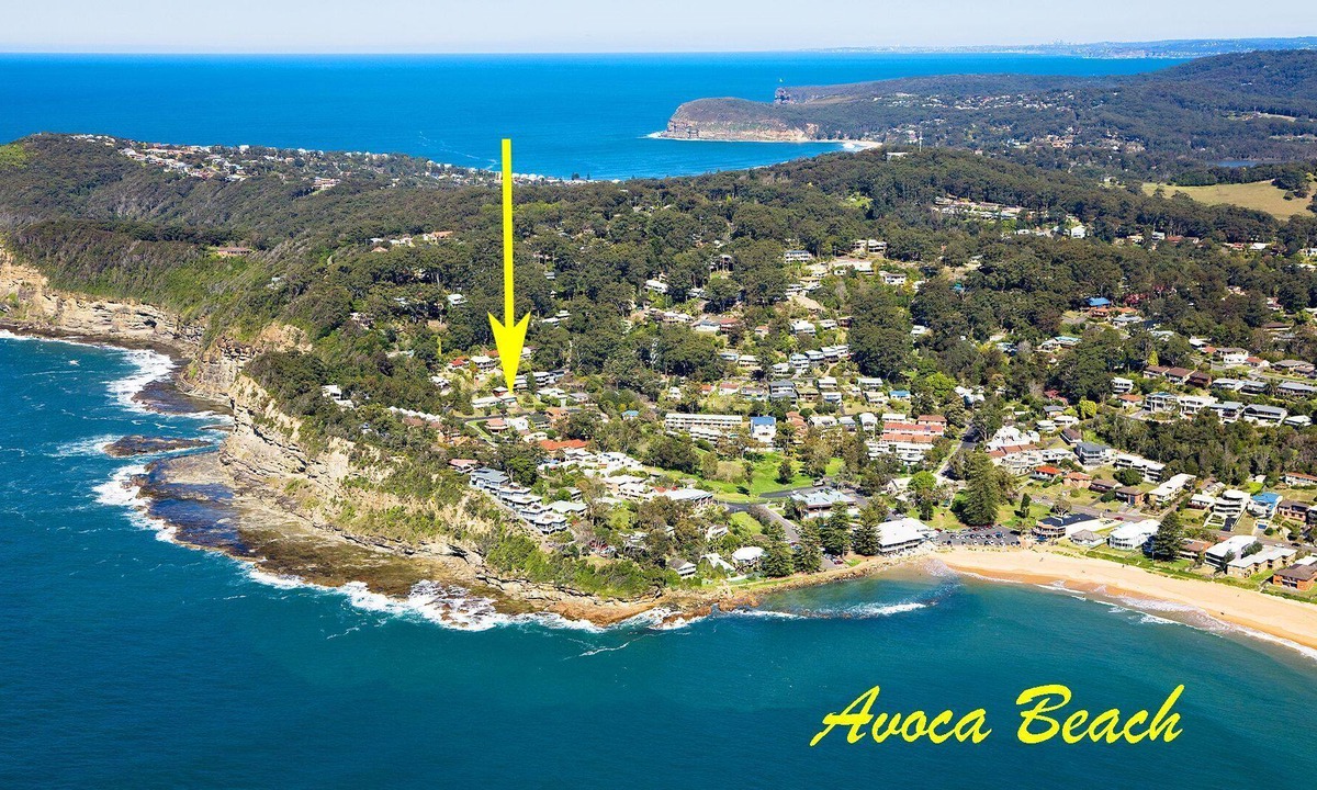 Avoca Beach House | Great For 2 Families - Close to the Beach