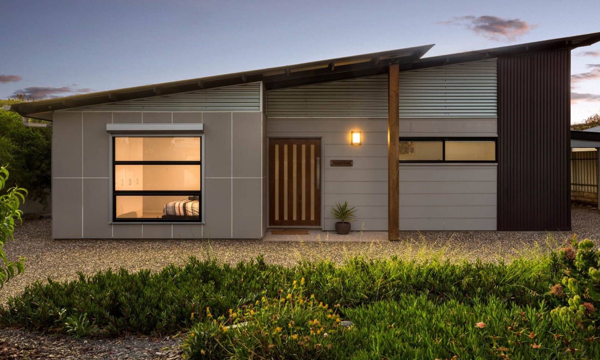 Goolwa Beach House | Great Ness Beach House - heated spa, linen included, modern single story home