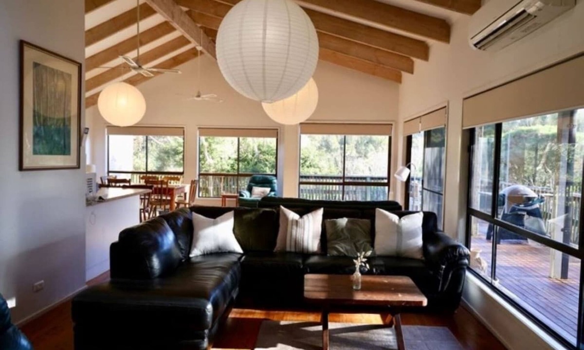 Guerilla Bay House | Guerilla Bay Escape