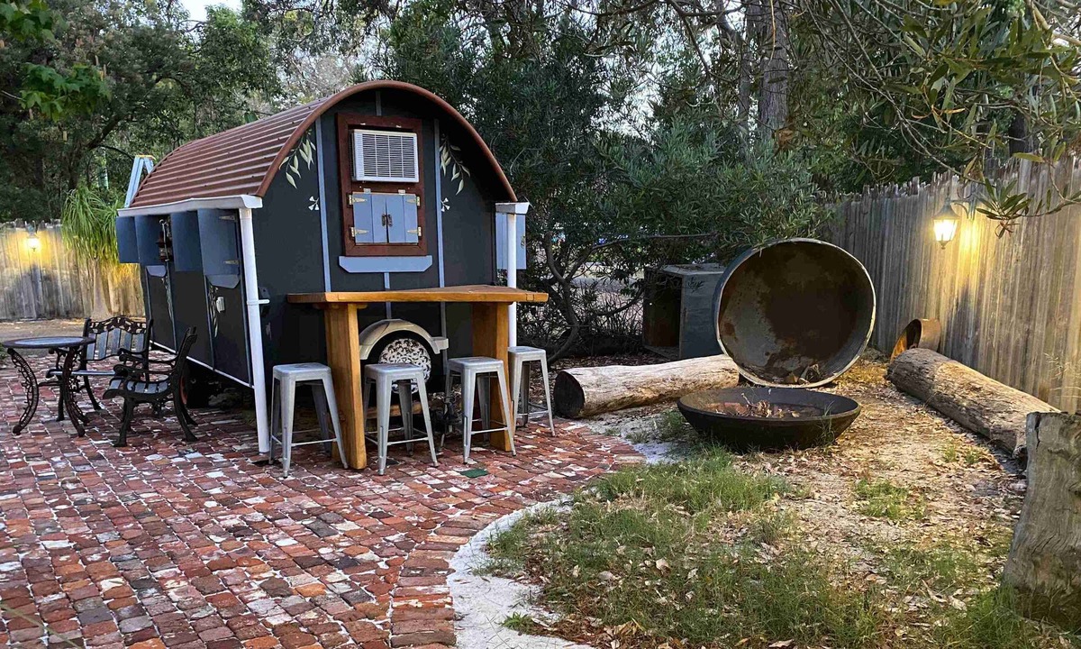 Furnissdale House | Gypsy Van Tiny House with unique outdoor bathroom