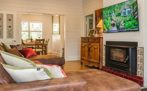 High Range House | Handleys Cottage