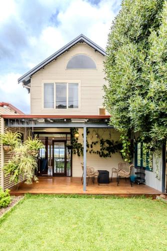 Albany House | Harbour Breeze by the BNB Collection
