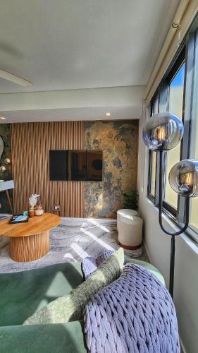Darwin City Centre Apartment | Harbour-view Waterfront Apartment