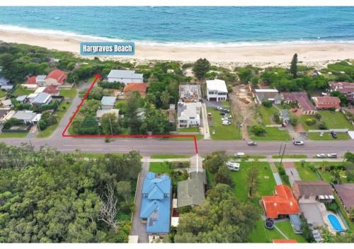 Noraville House | Hargraves Beach House - 150m to the Sand