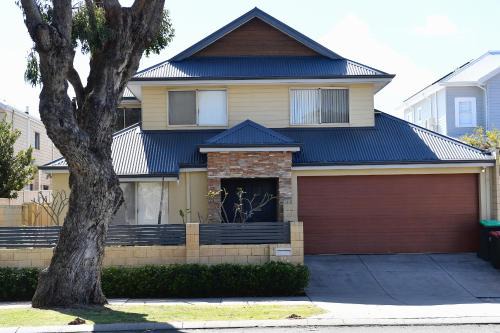 Rockingham House | Harrison's Retreat - Rockingham