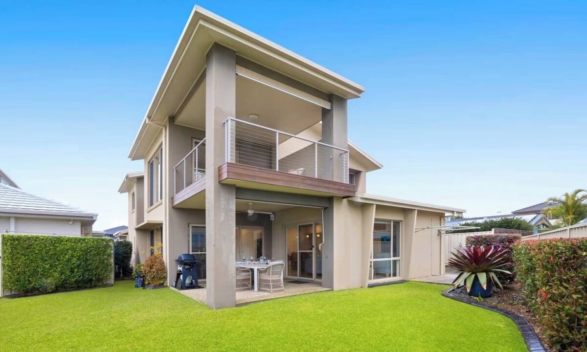 Port Macquarie House | Hastings Haven - waterfront home at Port Canals