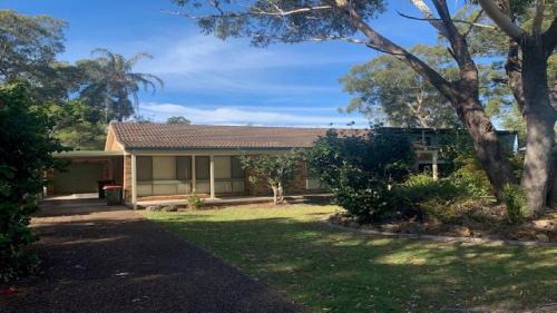 Hawks Nest House | Hawks Nest's Holiday Gem