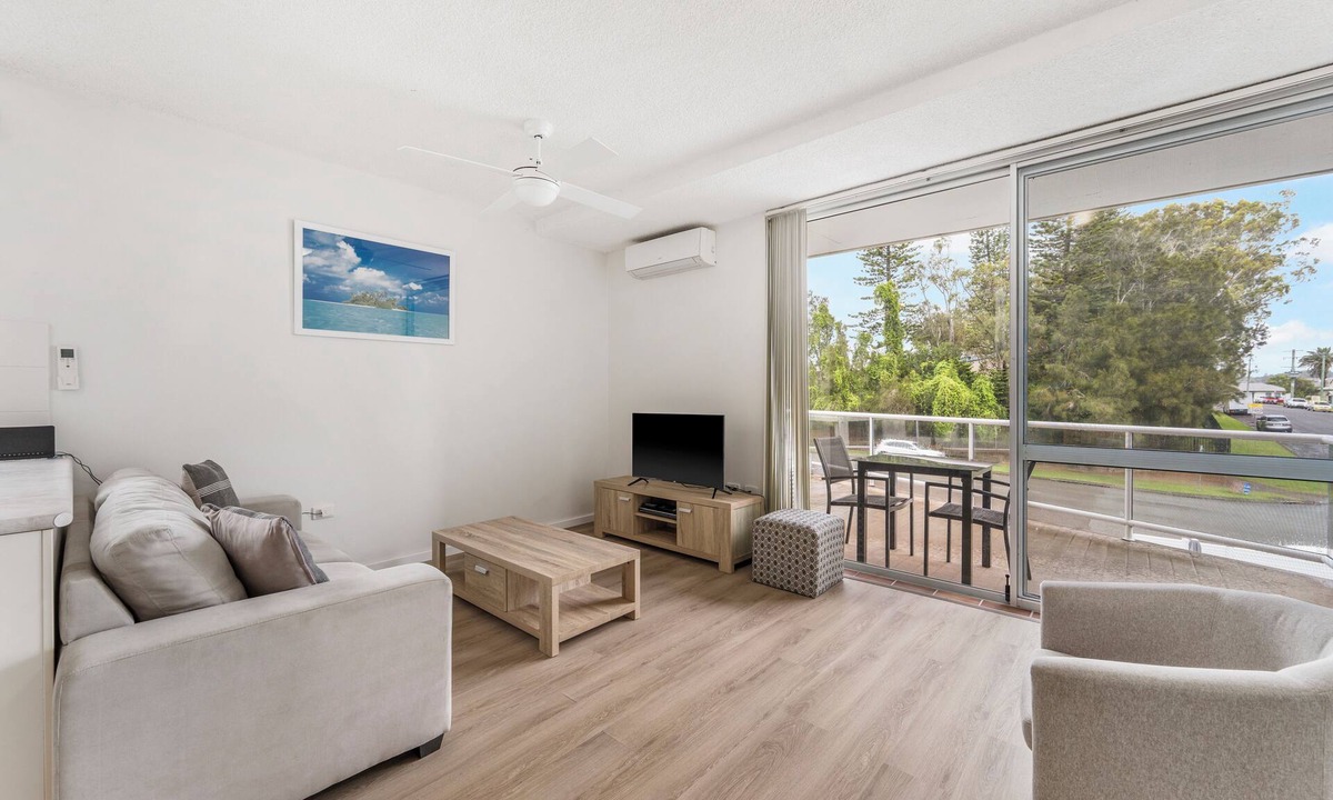 Port Macquarie Apartment | Headlands 12 - Coastal 2 bedroom unit located in Port Macquarie CBD