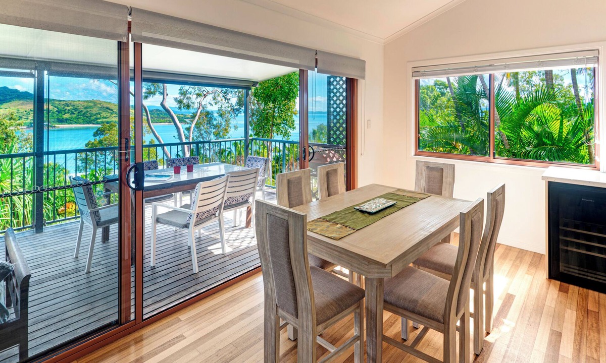 Hamilton Island House | Heliconia 10 Newly Renovated House