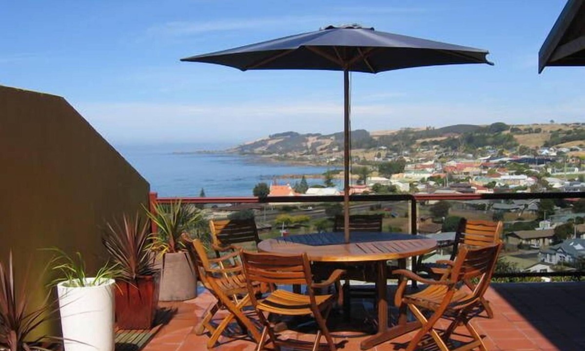 Penguin Hotel | High On Penguin - located at Penguin