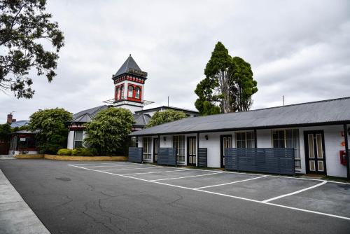 New Town Hotel | Hobart Tower Motel