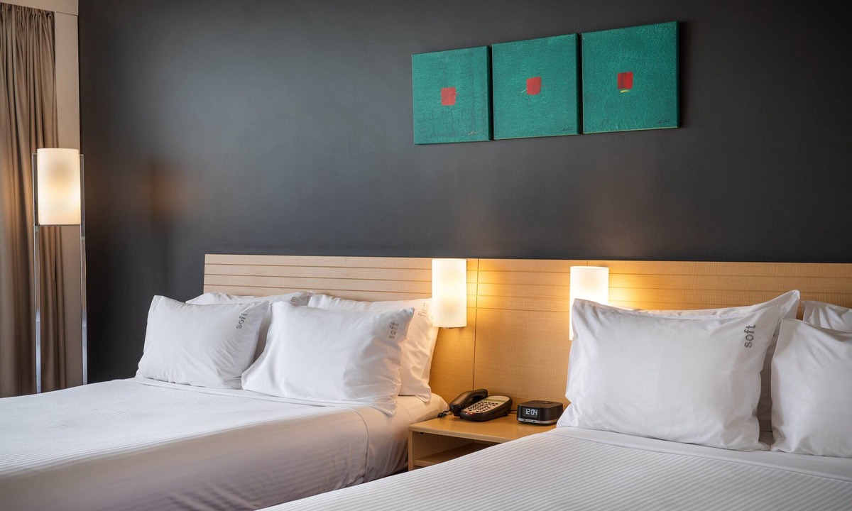 Melbourne Airport Hotel | Holiday Inn Melbourne Airport by IHG