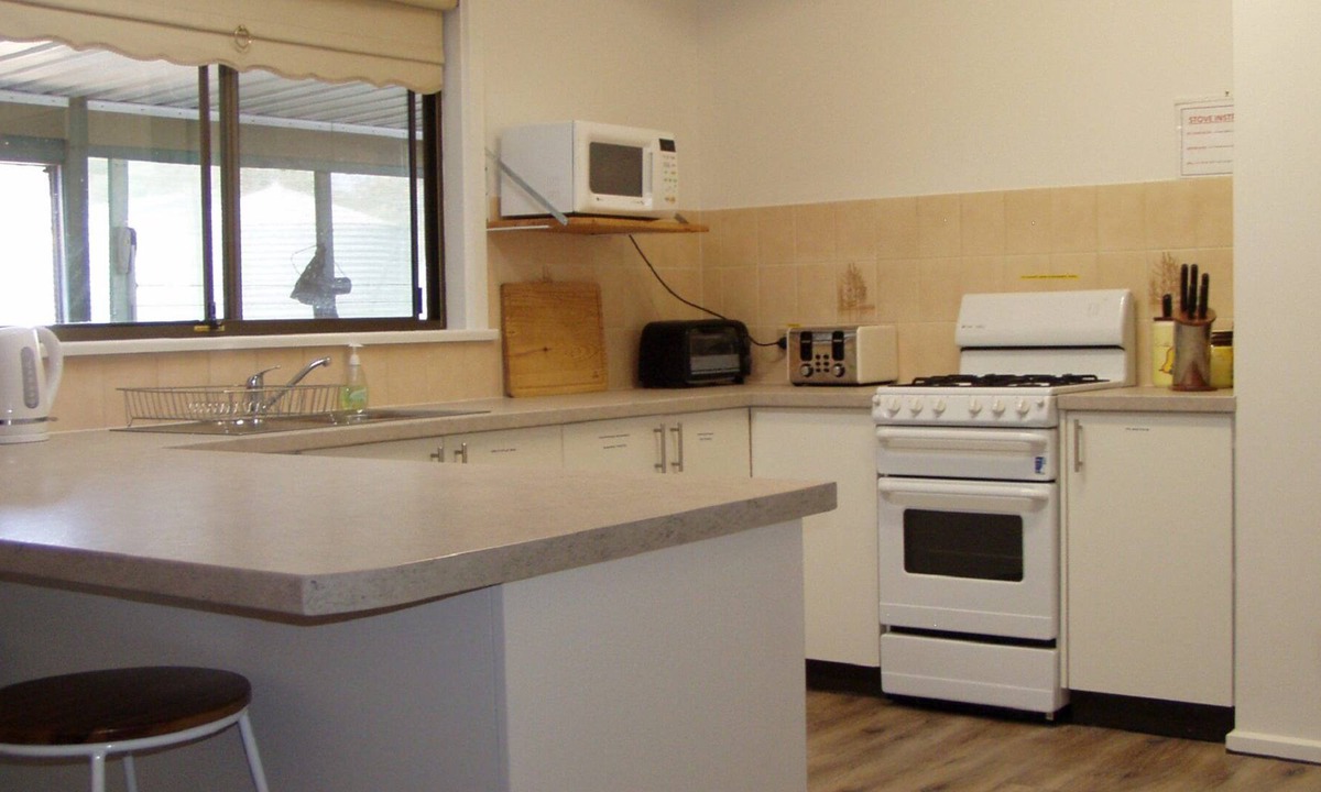 Minlacowie House | Holiday Magic ~ Esplanade ~ Close to Beach EXCELLENT OFF PEAK SPECIALS!