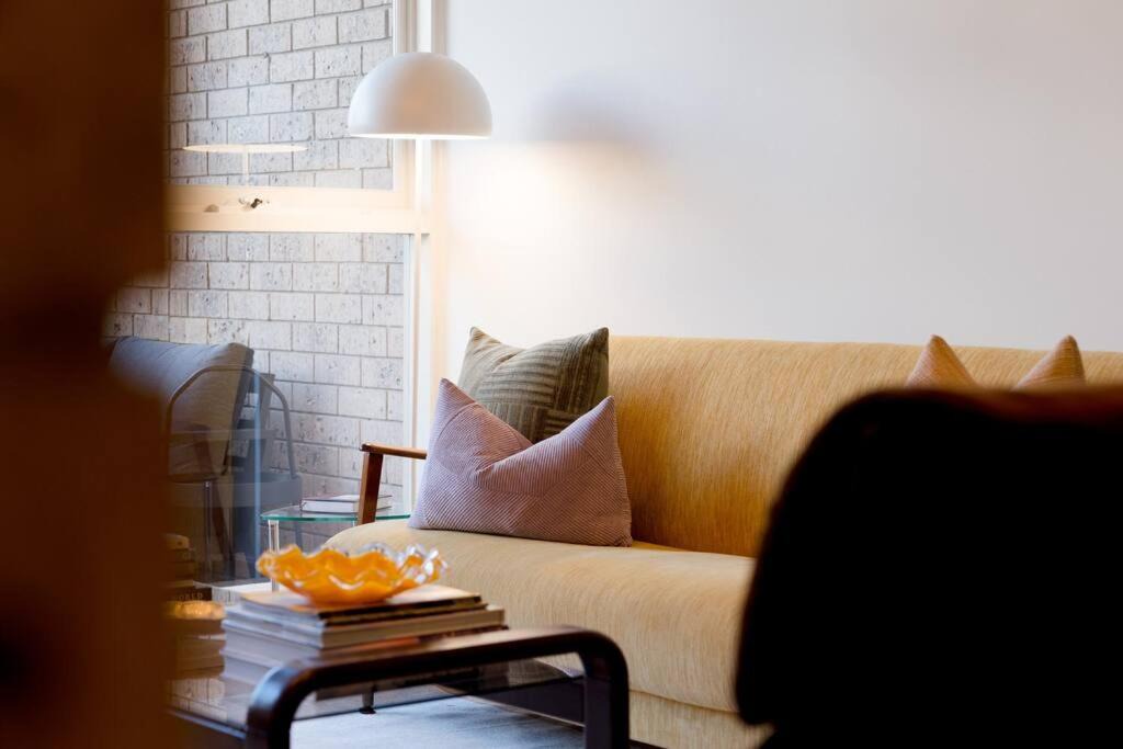 North Adelaide Apartment | Honeyeater Hidden Gem - Stylish Courtyard in the CBD