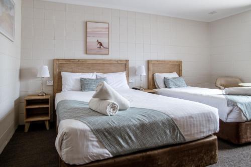 Esperance Hotel | Hospitality Esperance SureStay Collection by Best Western